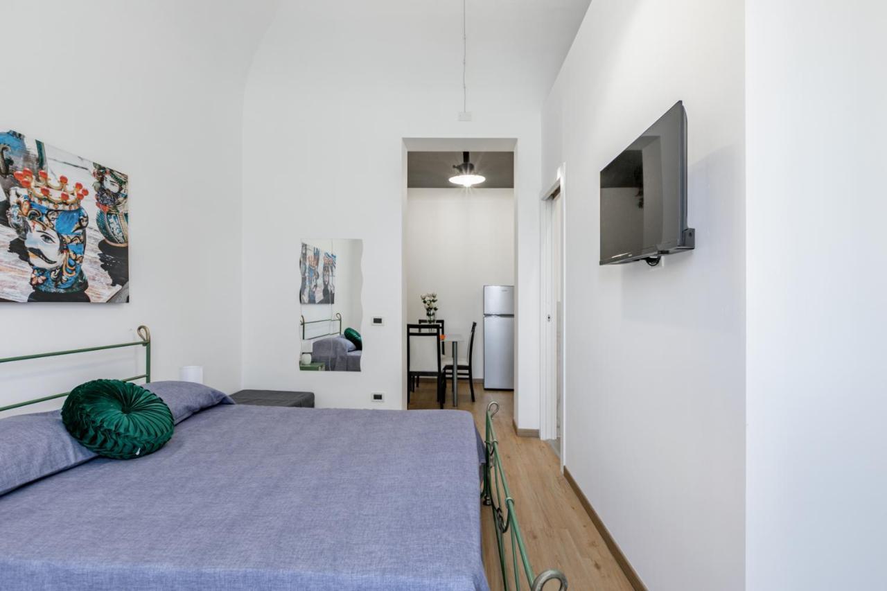 Ferienwohnung Corso Dei Mille Station Flat With Balcony Palermo Exterior foto